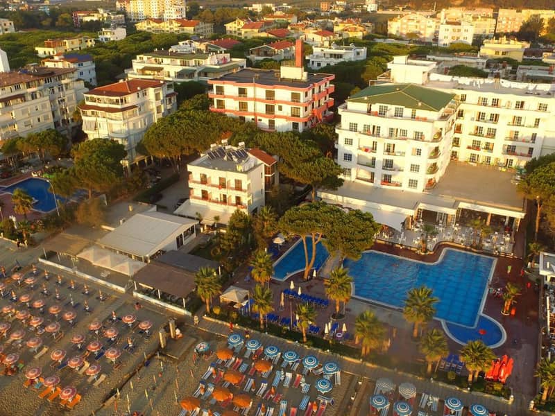Hotel Fafa Premium