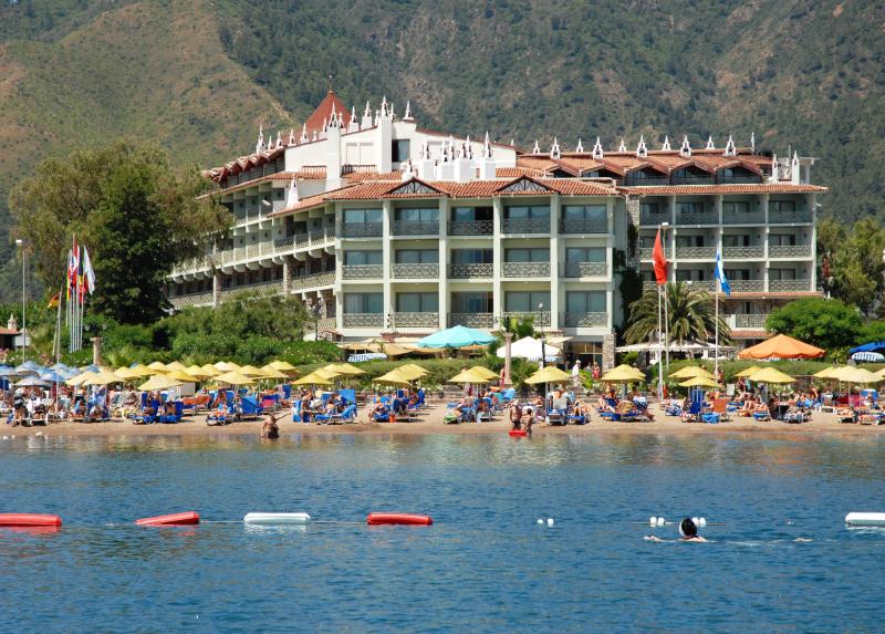 Marti La Perla Hotel