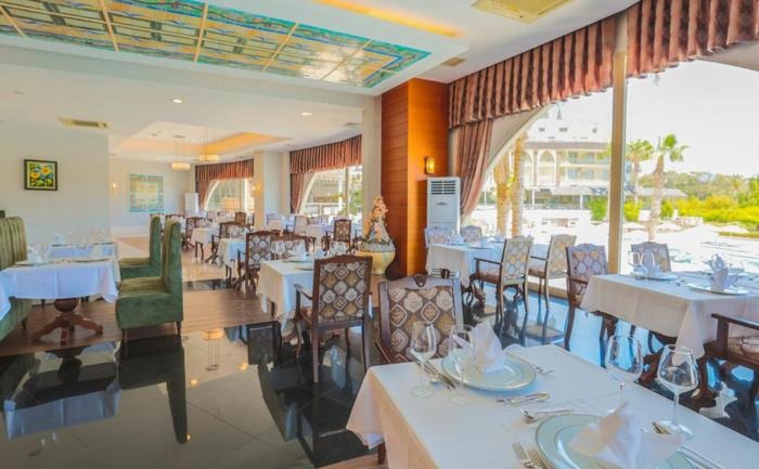 Hotel Crystal Prestige Pearl Collection
