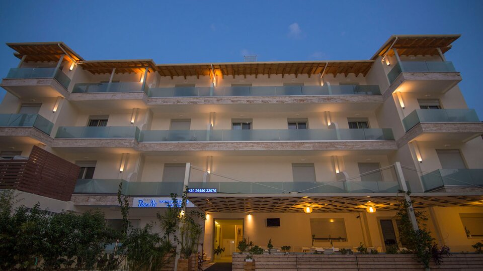 Grand TheoNi Boutique Hotel & Spa