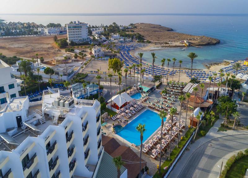 Pavlonapa Beach Hotel