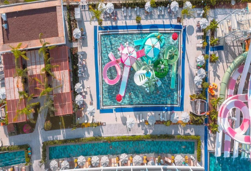 Liu Resorts