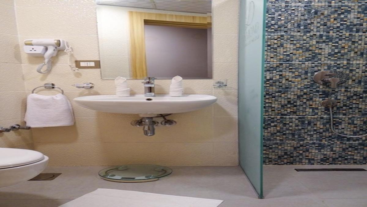 Diamond Beach Hotel