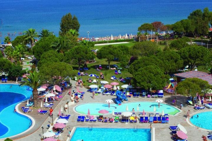 Hotel Batihan Beach Resort & Spa