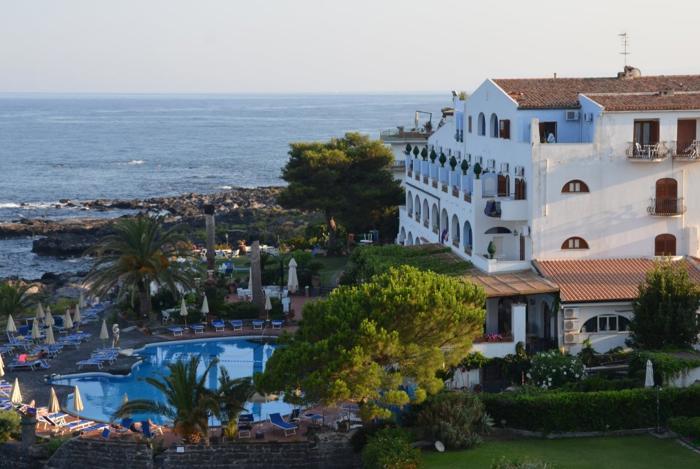 Hotel Arathena Rocks