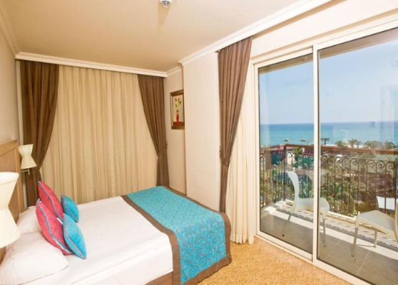 Crystal Family Resort & Spa Hotel