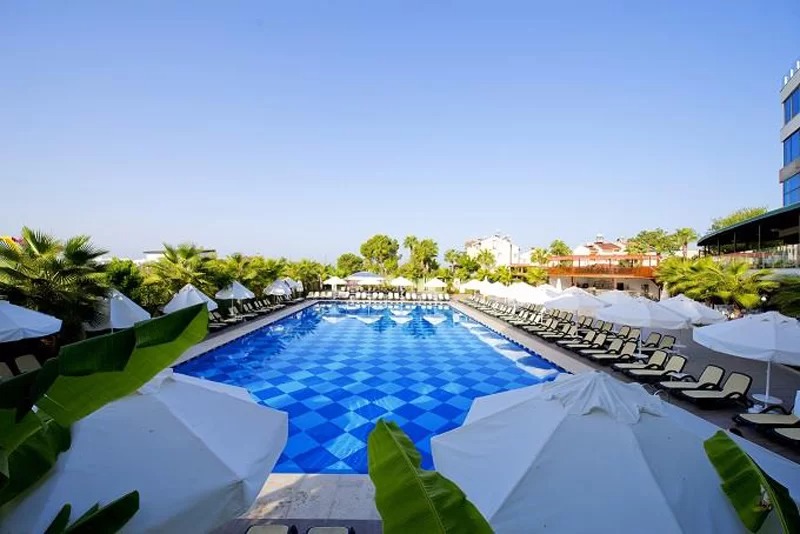 Raymar Resort Hotel