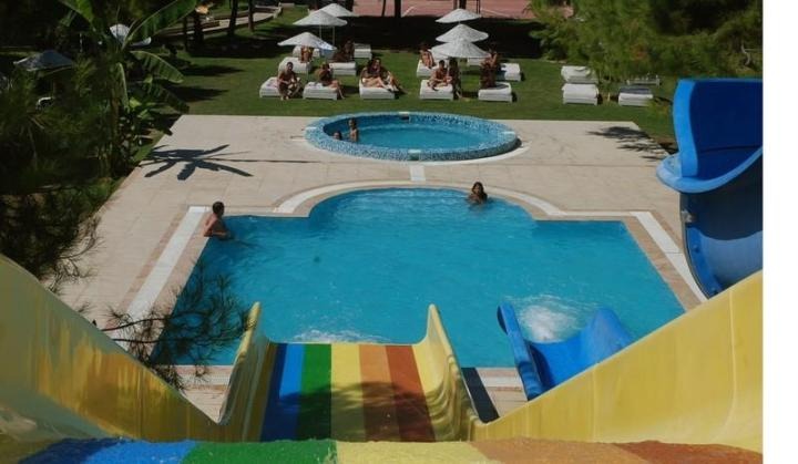 Flora Suites