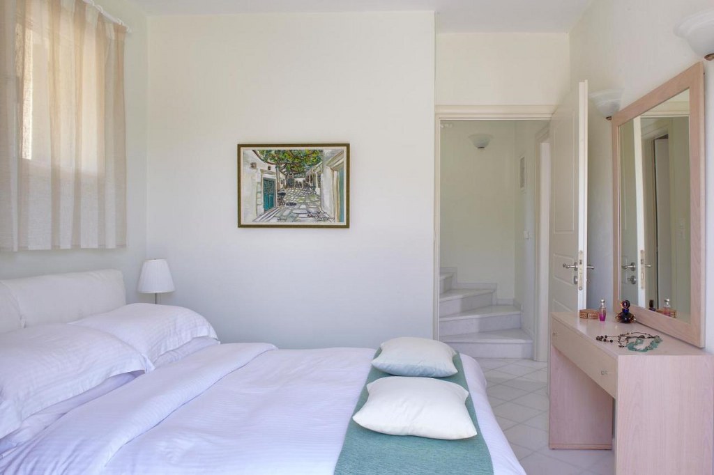 Kedros Villa & Suites