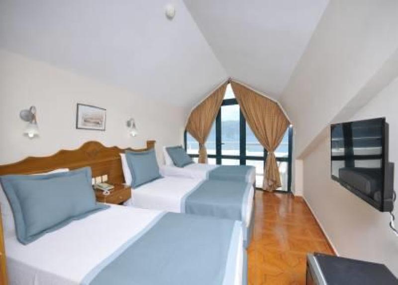 Class Beach Hotel