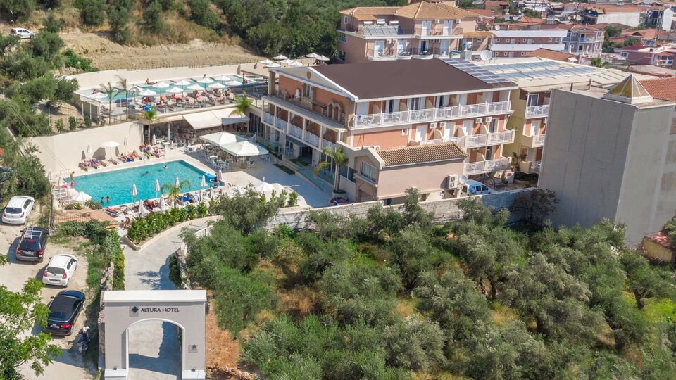 Altura Hotel 