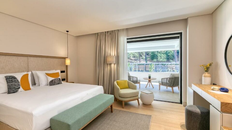 Vathi Cove Luxury Resort & Spa