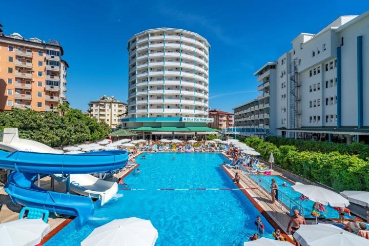 Hotel Blue Star