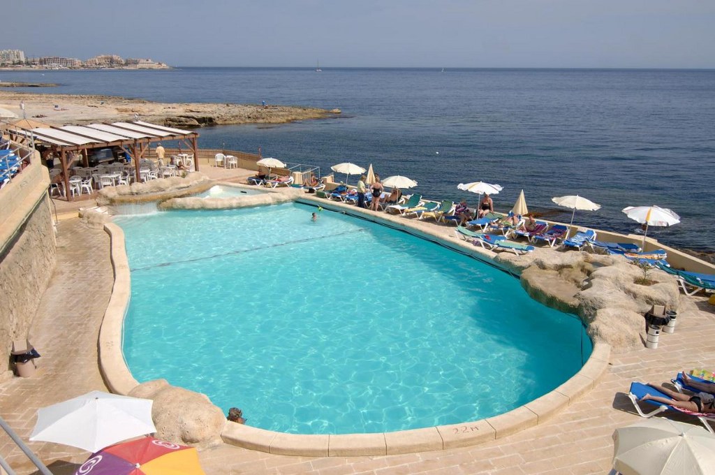 Preluna Hotel