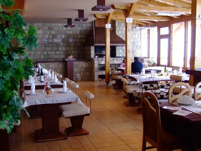 Hotel Dva Javora
