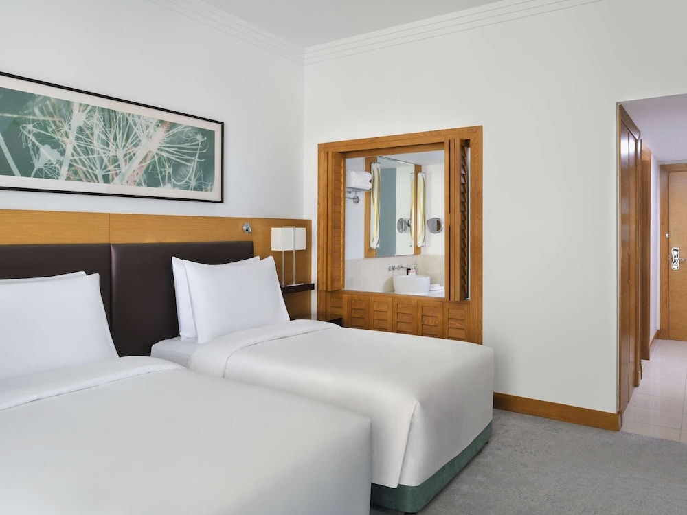 Mövenpick Hotel Jumeirah Beach