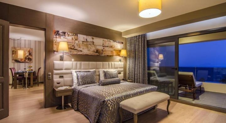 The Grand Blue Sky Hotel