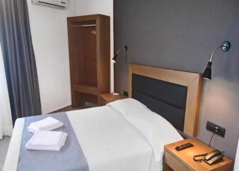 Amphitryon Boutique Hotel