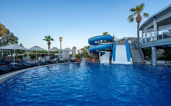 Golden Beach Hotel
