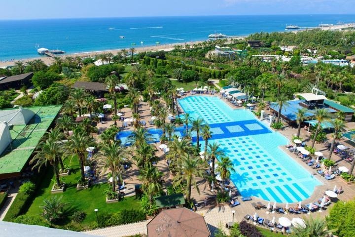 Concorde De Luxe Resort