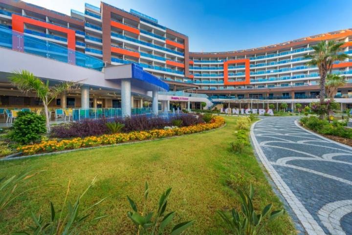 Lonicera Resort & Spa