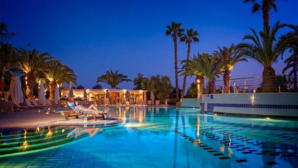 Lagomandra Hotel and Spa