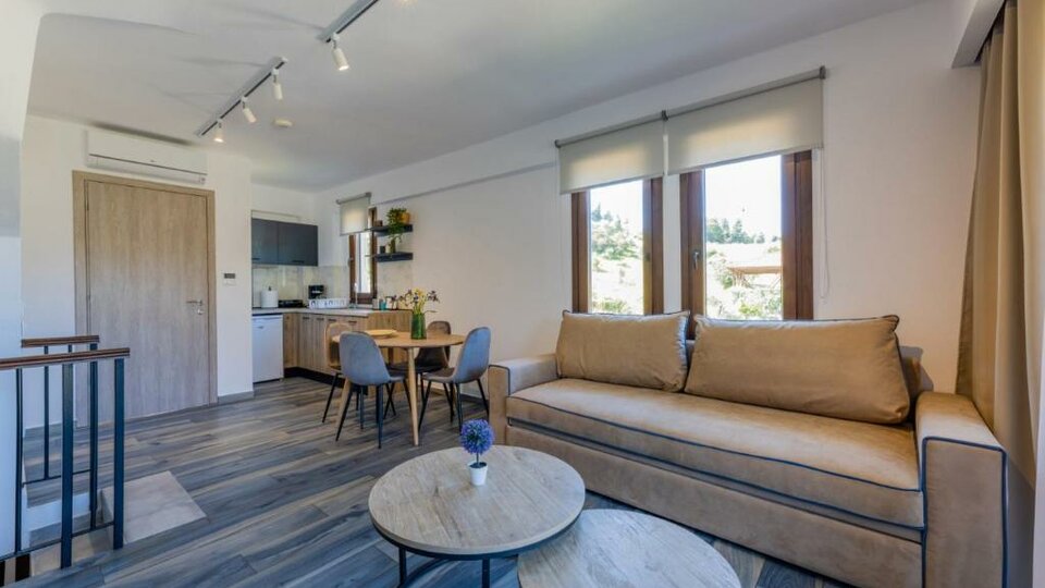 Penelope Luxury Suites