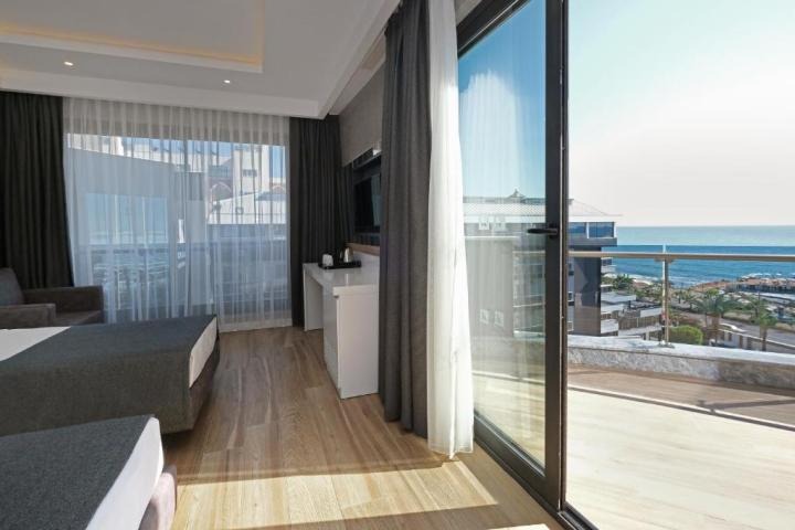 Hotel Kaila Beach