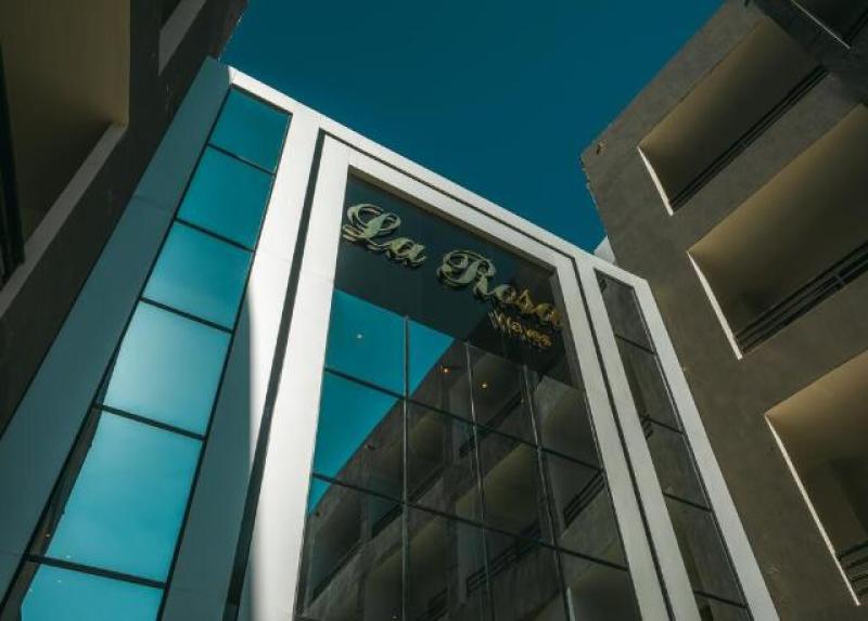 La Rosa Waves Hotel