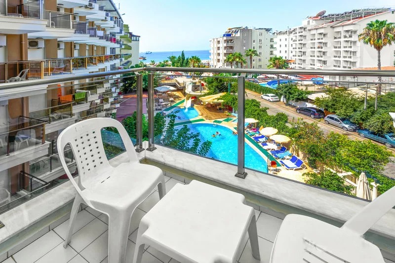 Monte Carlo Hotel