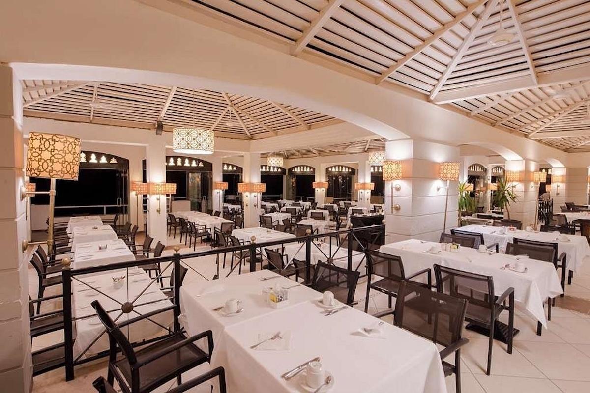 Reef Oasis Beach Resort