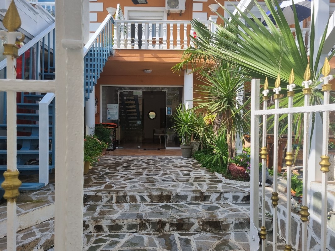 Vila Nikos