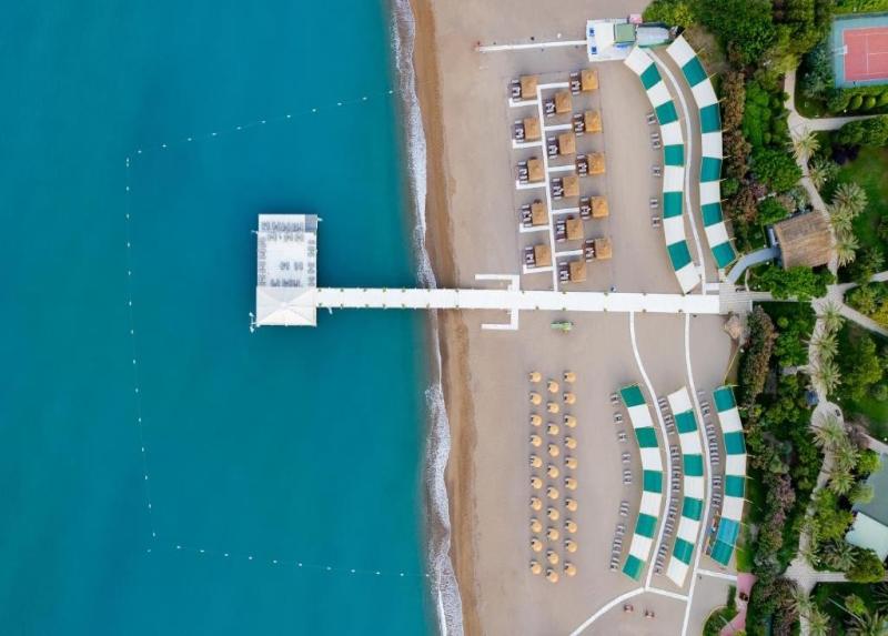 Concorde De Luxe Resort Hotel