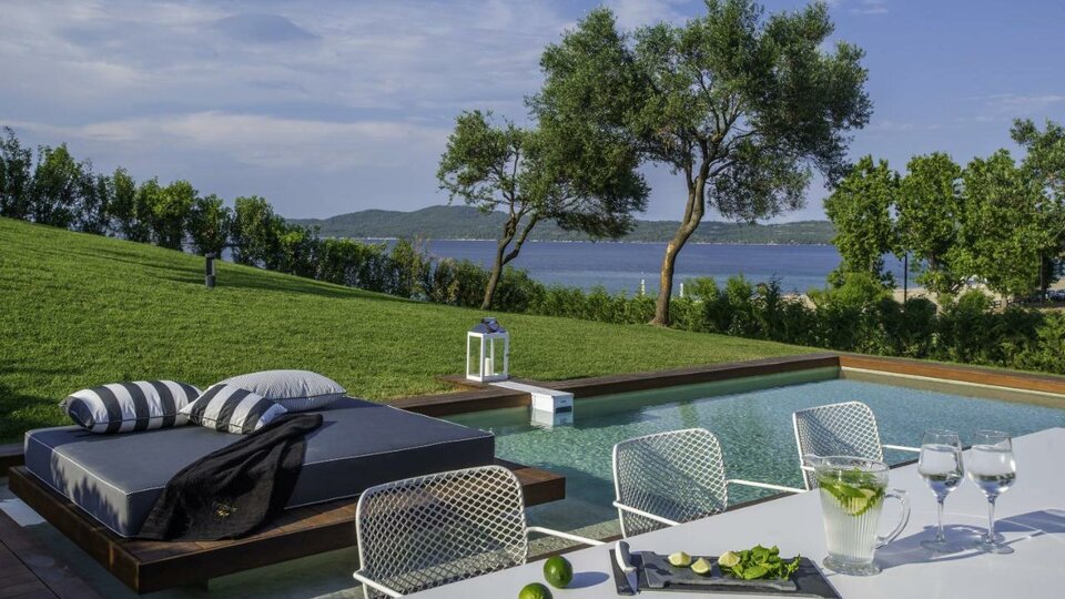 Avaton Luxury Villas Resort - Relais & Châteaux