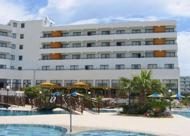 Mellisi Beach Hotel