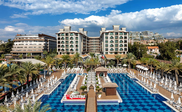 Hotel Quattro Beach Spa and Resort