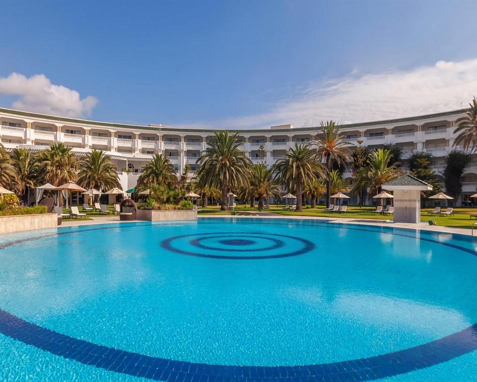 TUI Blue Oceana Suites