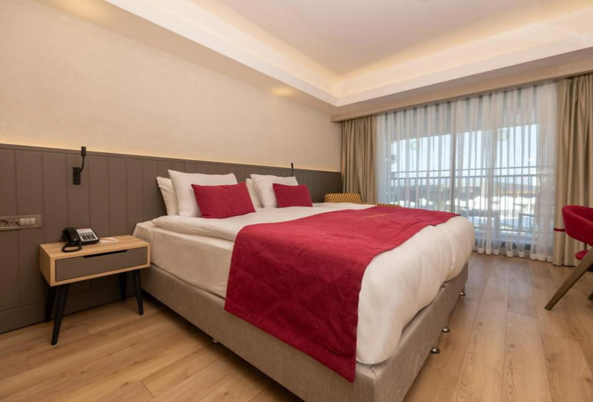The X Belek