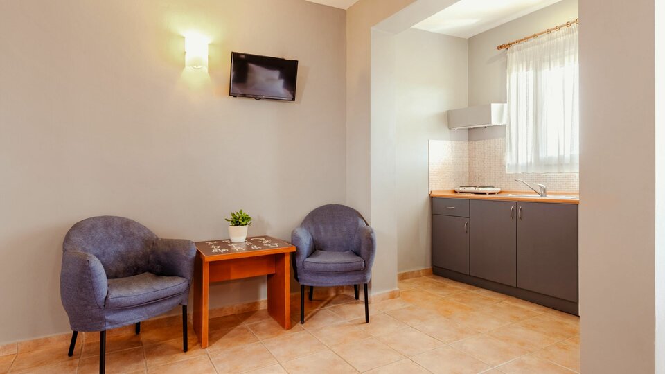 Hotel Ampelia