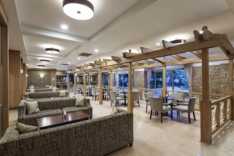 Alba Queen Hotel