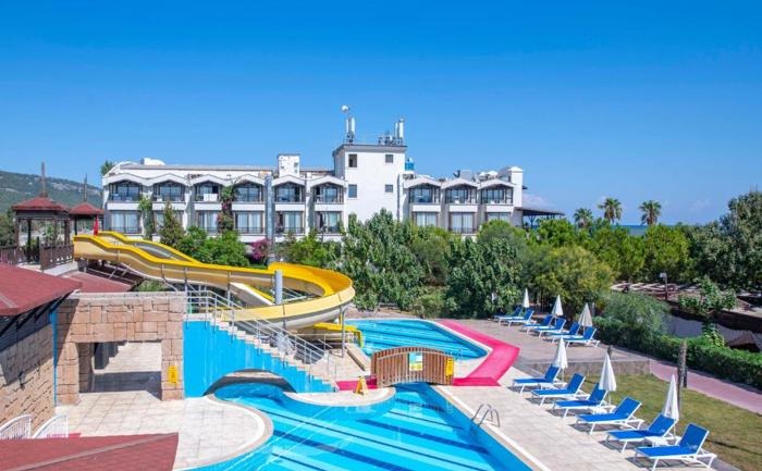 Hotel Armas Labada