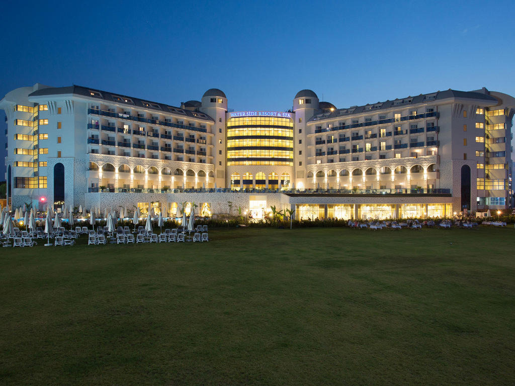 Water Side Resort and Spa