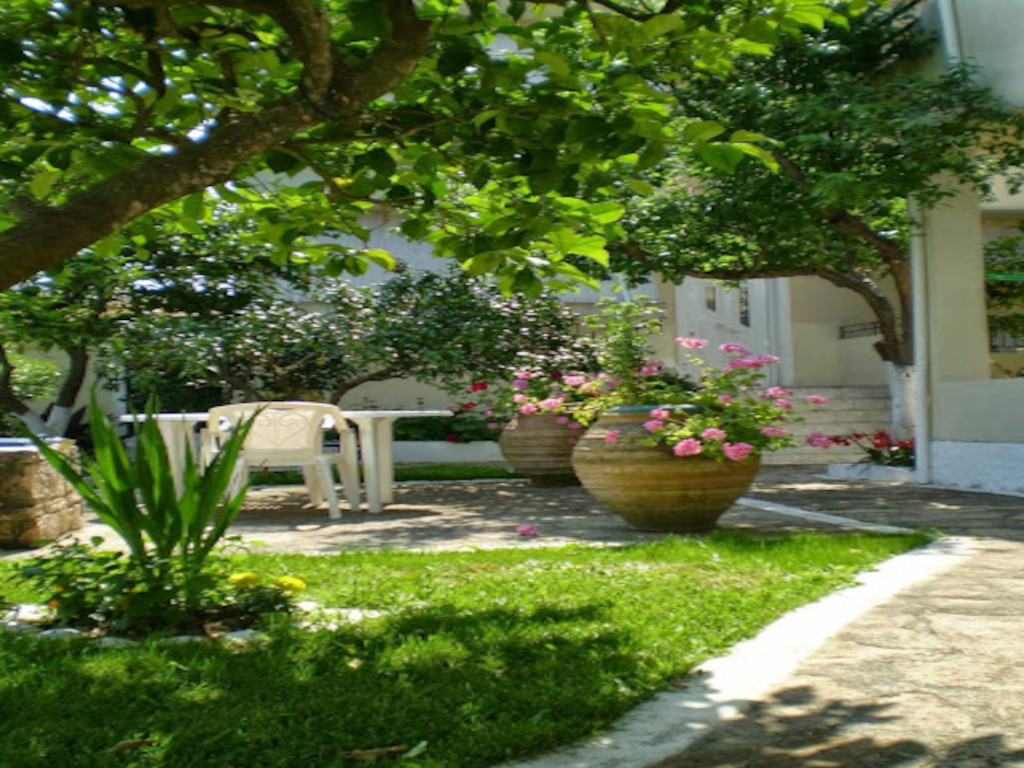 Vila Irini studios
