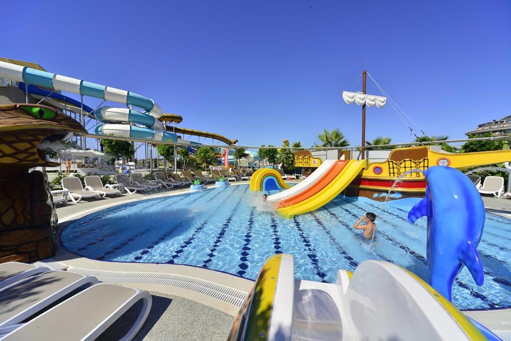 Sunmelia Beach Resort