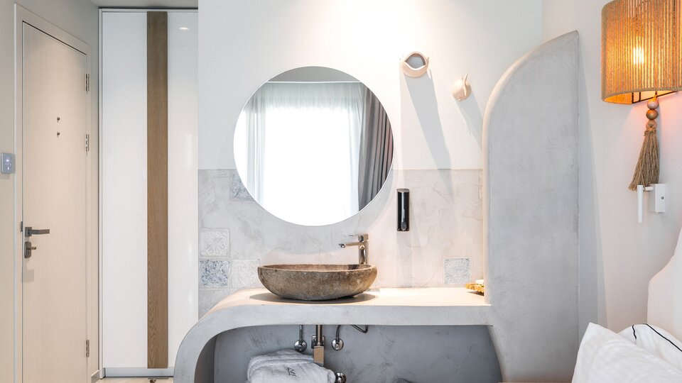 Blue Carpet Luxury Suites