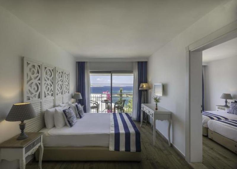 Blue Dreams Resort and Spa Hotel