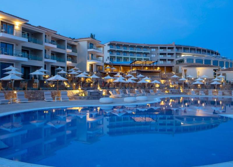 Ajul Luxory Hotel