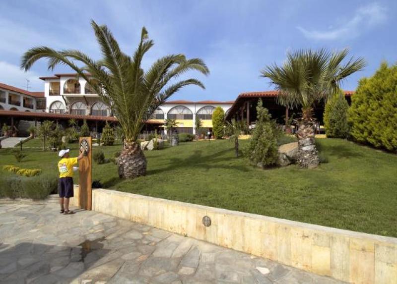 Akrathos Beach Hotel