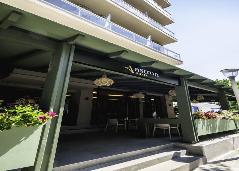 Astron Hotel
