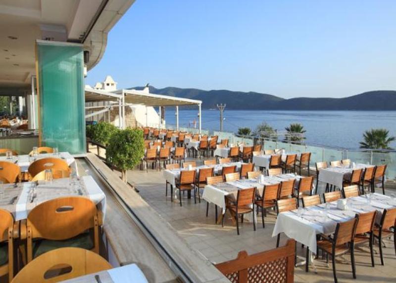 Forever Club Hotel